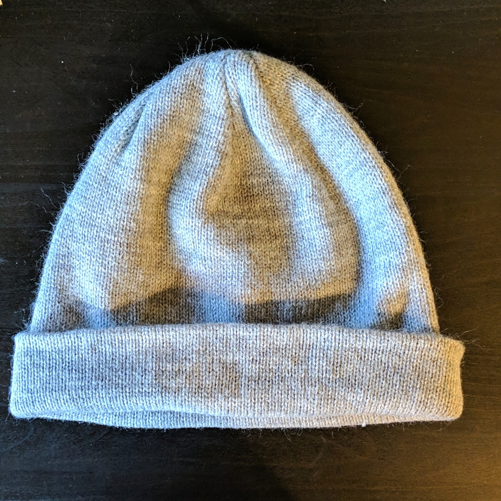 Grey basic beanie - Picture 2 of 2